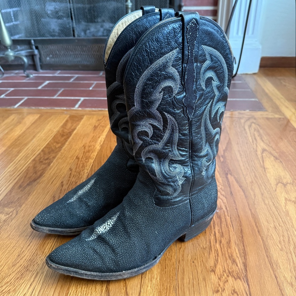 Aguila Real stingray black leather cowboy boots 9